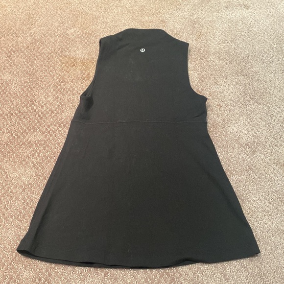 Lululemon Tank - Size 6 - Picture 3 of 3